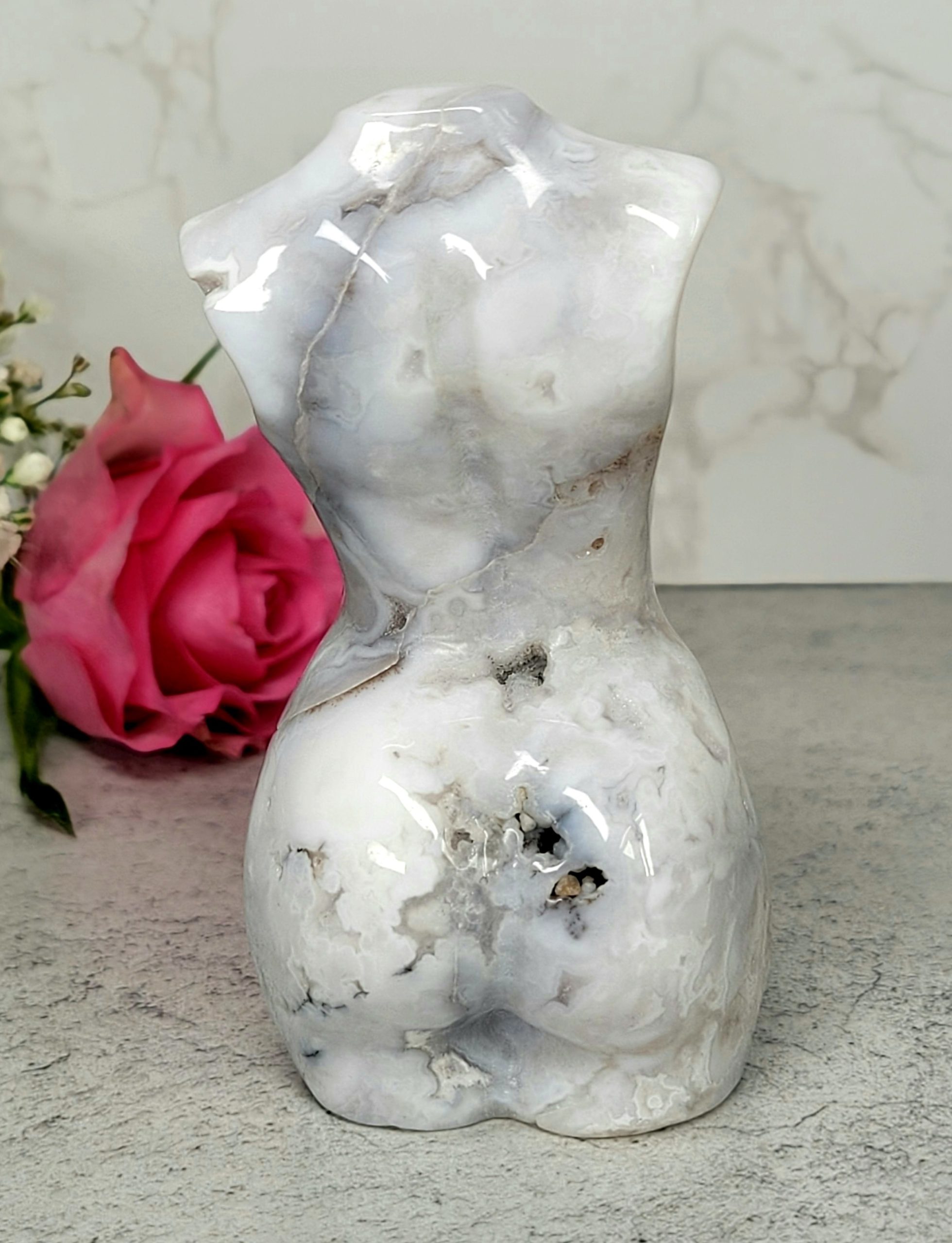 Medium Female Body - White Agate Agate 8cm, 160g - Image 3