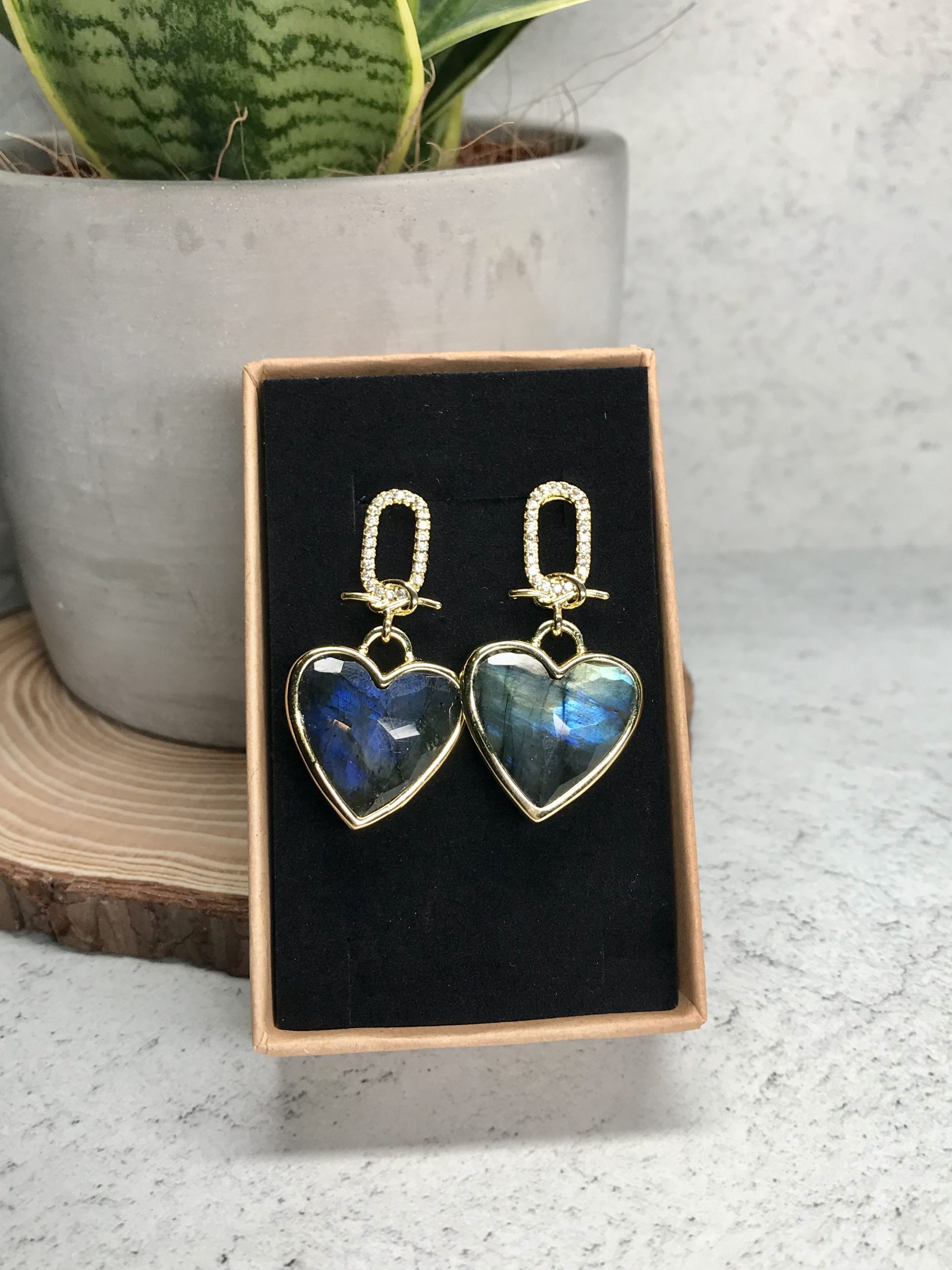 Labradorite heart earrings - Image 2