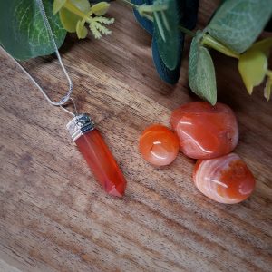 Carnelian point pendant-silver plated