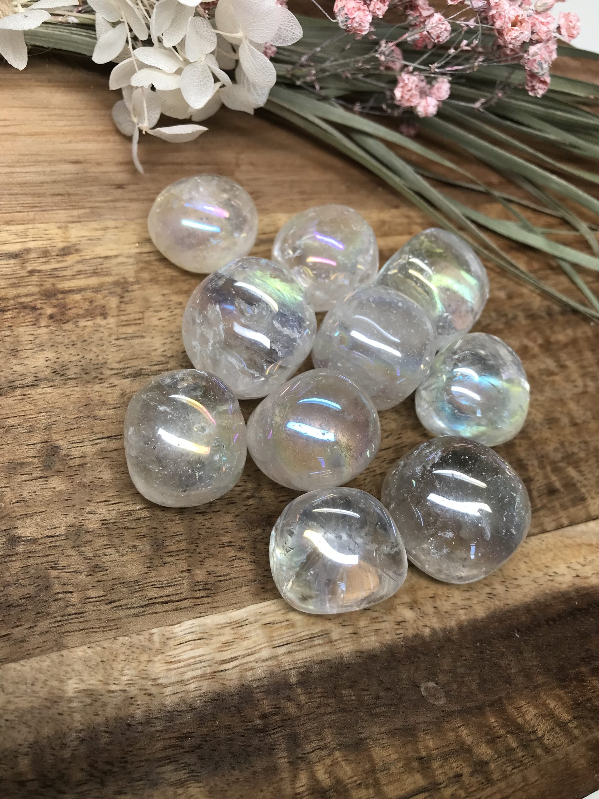 Angel Aura Tumblestone-clear quartz - Image 2