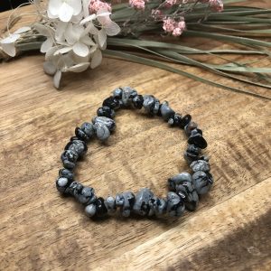Snowflake obsidian chip bracelet