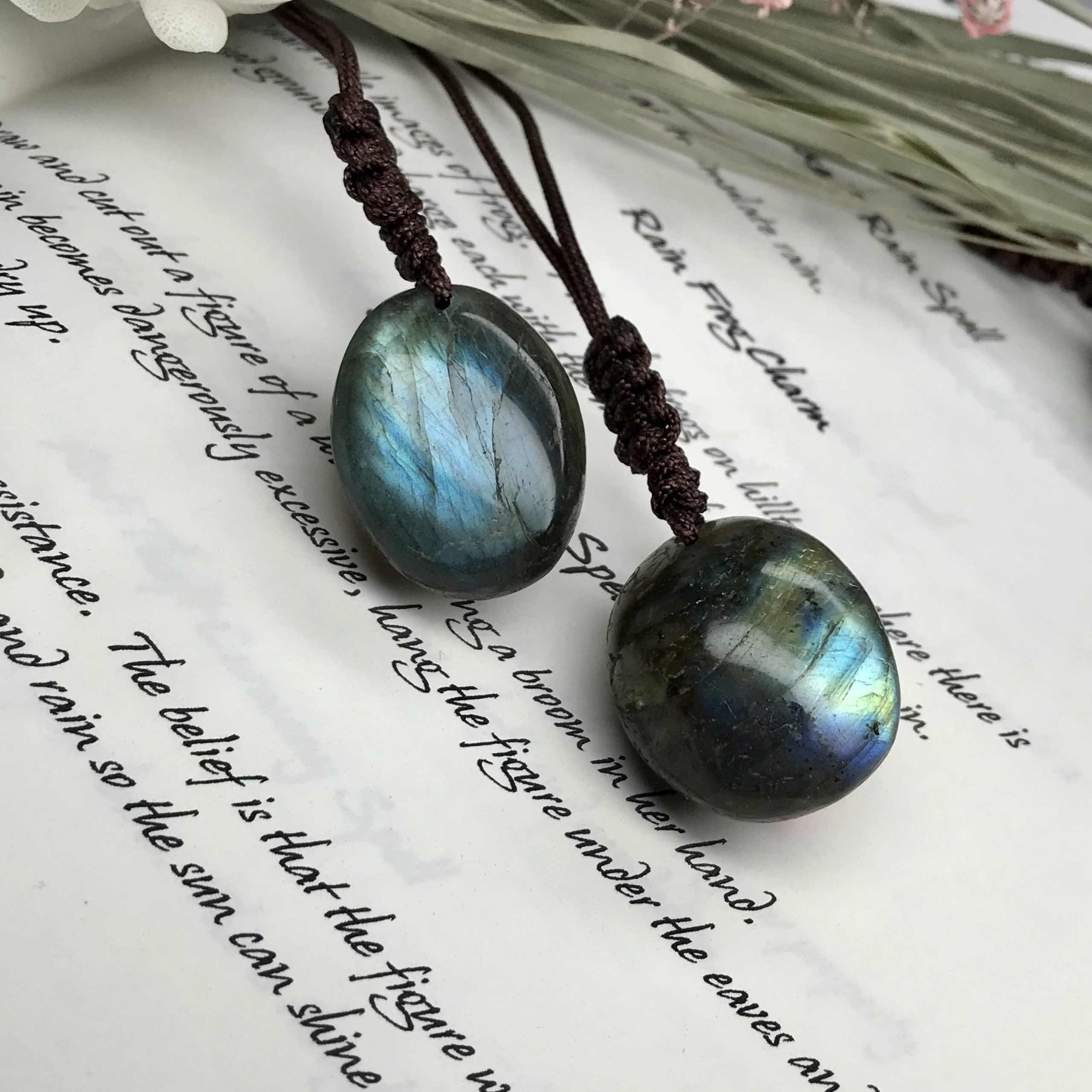 Labradorite pendant