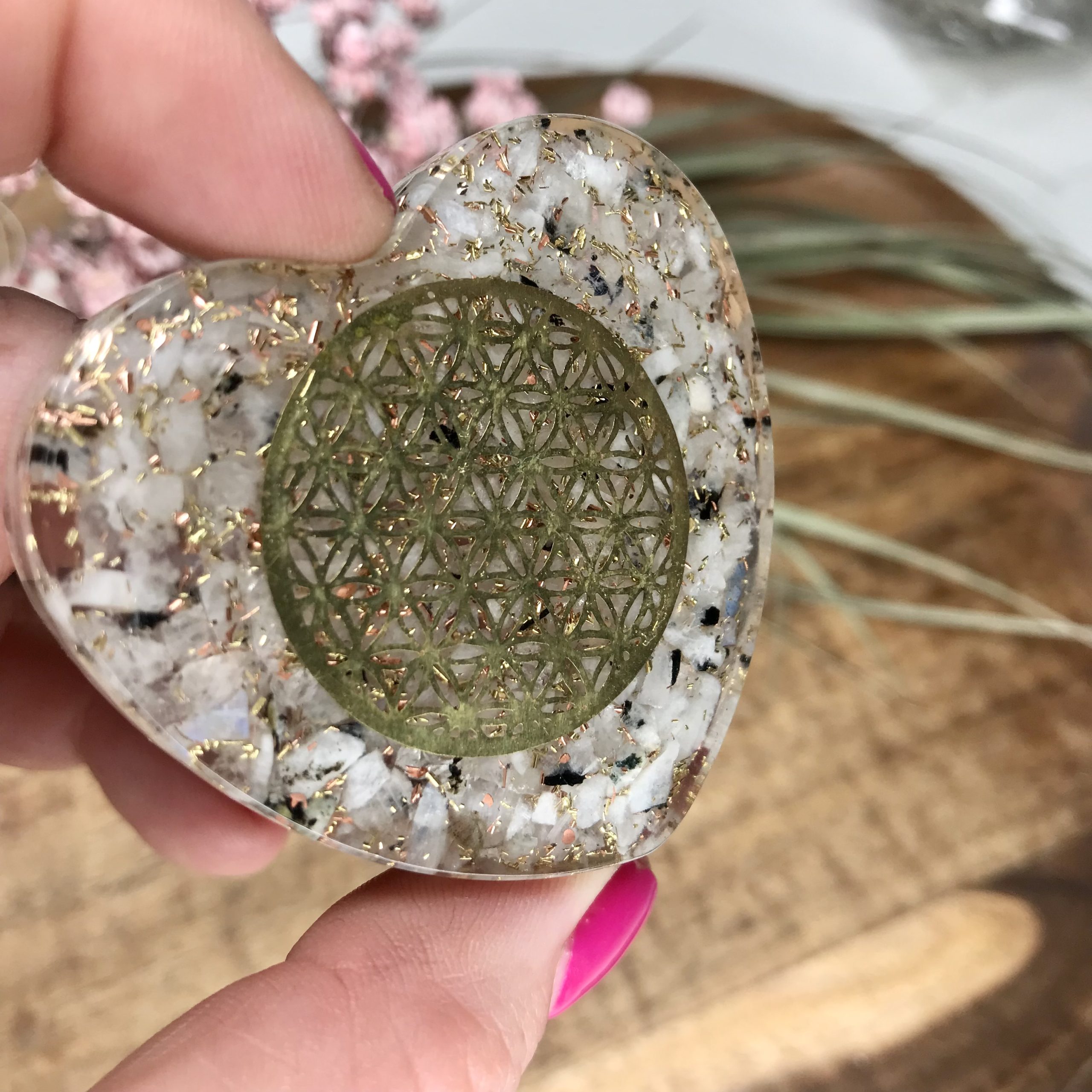 Orgonite Heart-Moonstone 5cm - Image 3