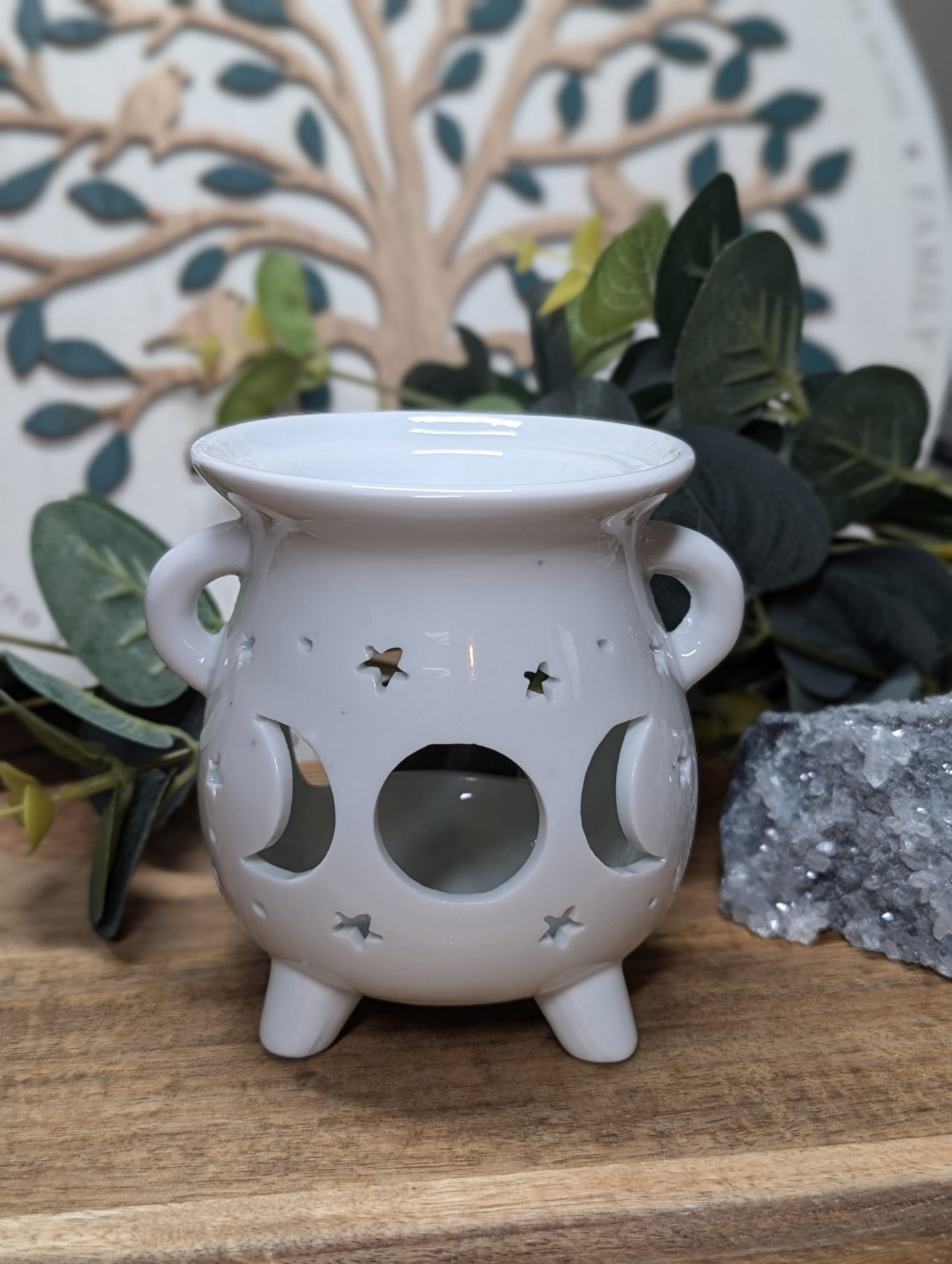 Triple moon cauldron wax melt/oil burner - Image 4