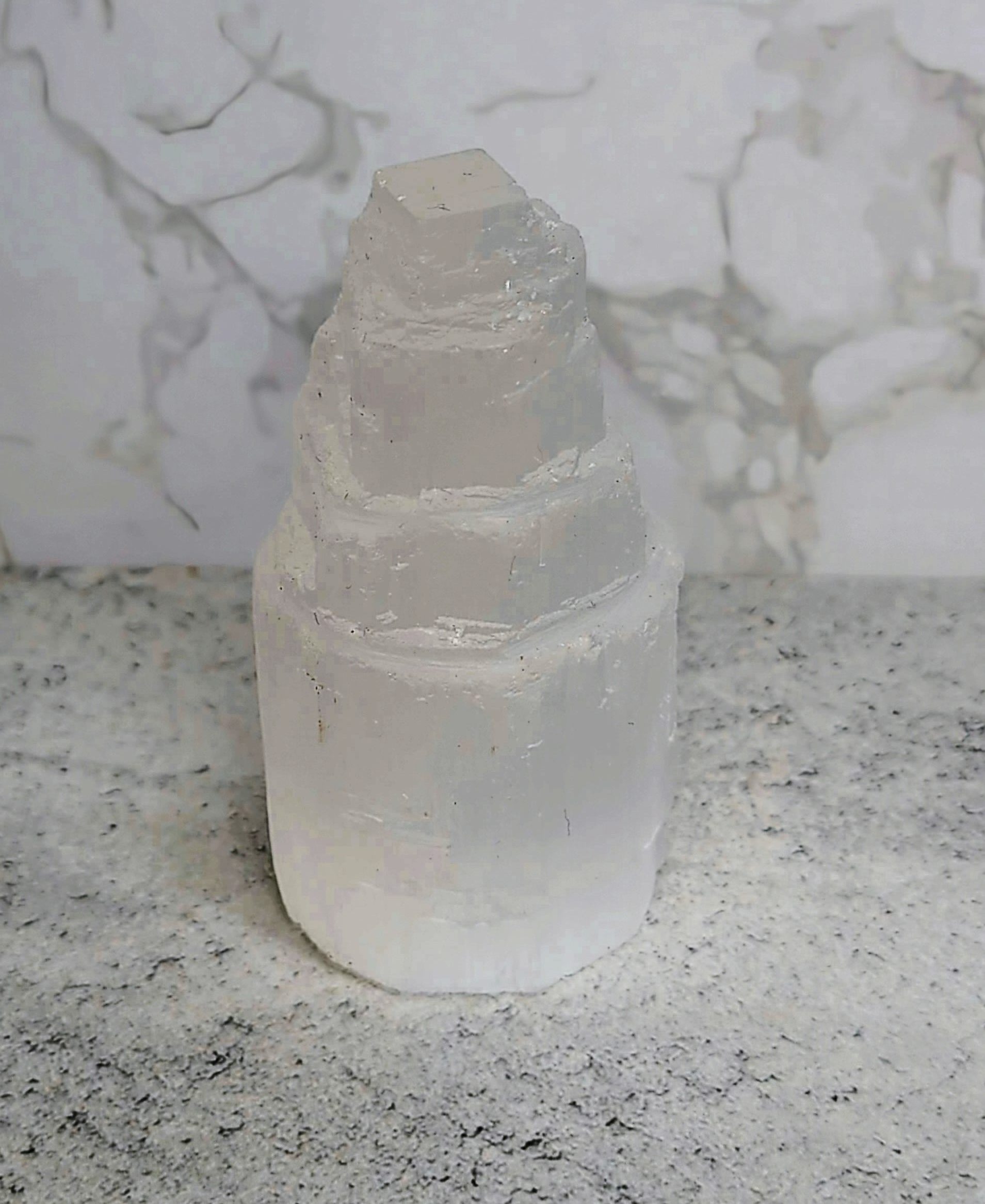Selenite mountain 6cm - Image 2